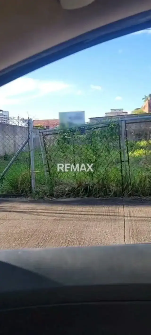 Se vende terreo ubicado en Avenida La paz, al Lado de mega Farma A pocos metro de Expo Hogar