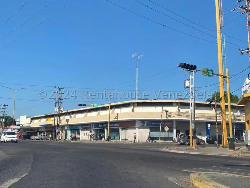 Comercial (Galpon - Deposito) en Venta en La Candelaria, Carabobo