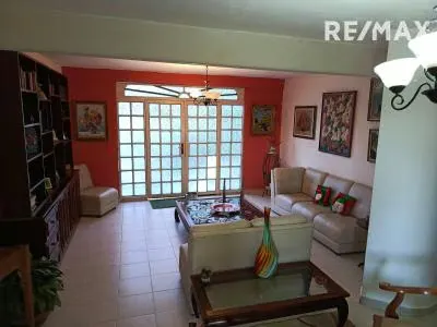 Casa en Venta, Colinas de San Antonio - 2