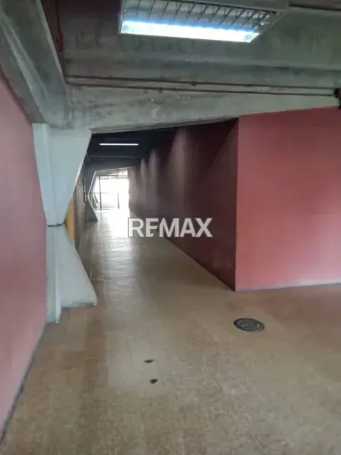 LOCAL EN VENTA CENTRO COMERCIAL EL RECREO - 2