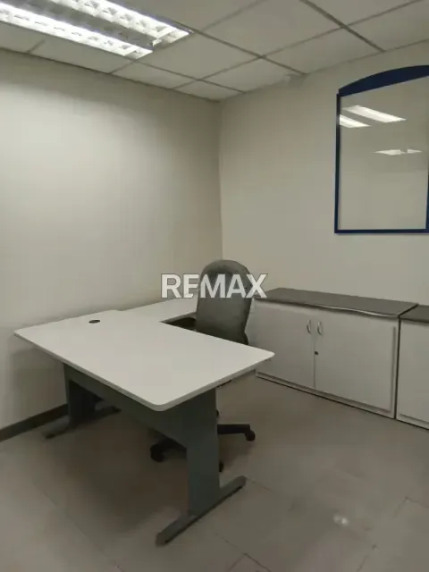 LOCAL EN VENTA CENTRO COMERCIAL EL RECREO - 4