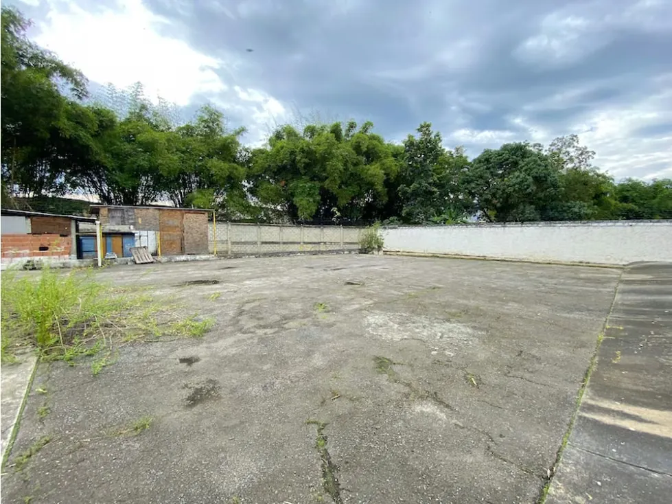 Se vende galpón 2518 m2 Guatire 3592 - 24