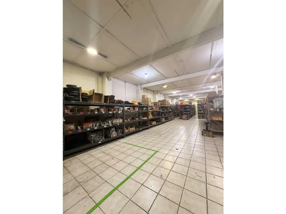 Venta de edificio blindado en la Avenida Baralt - 13