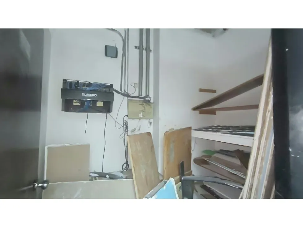 Alquilo local 125m2 Buenaventura Guatire 6256 - 11