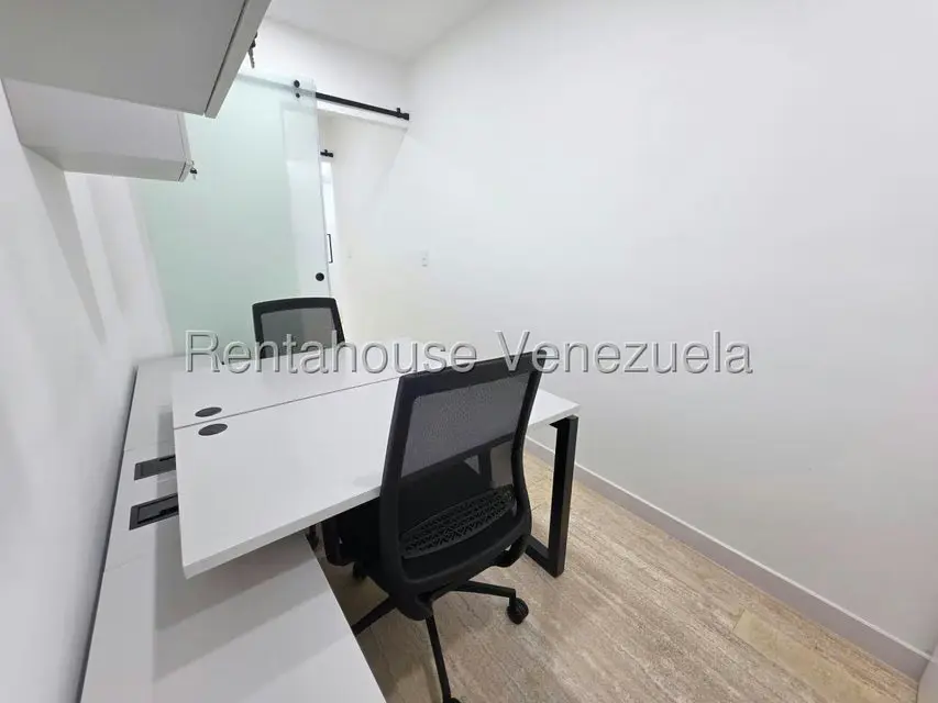 Local Comercial en Alquiler en Prados del Este, Distrito Metropolitano - 11