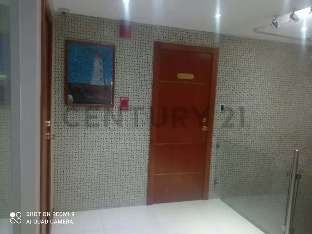 Oficina en venta en la Zona Industrial La Trinidad ER - 17