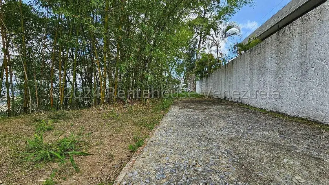 Terreno (Residencial) en Venta en Los Naranjos del Cafetal, Distrito Metropolitano - 3