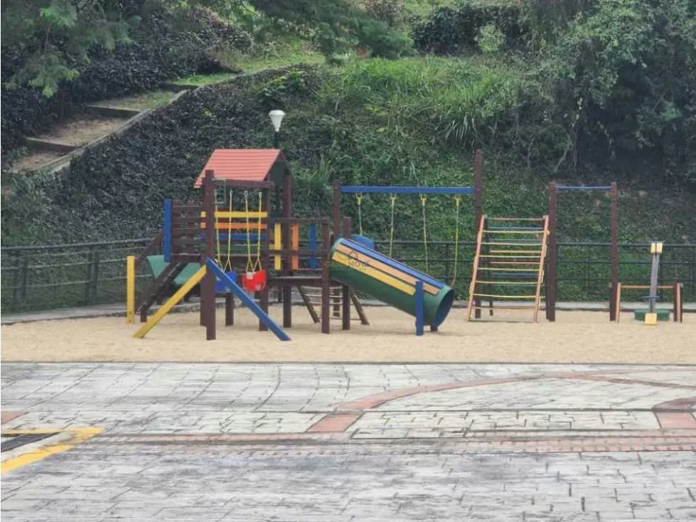Se alquila o vende apto 135m2+111m2 Jardín y patio 3h/2b/3p La Tahona - 20