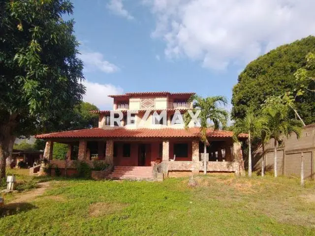 Casa campestre en venta en Paraguachí - Isla de Margarita