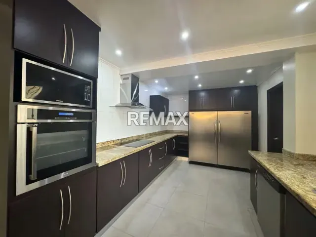Townhouse en Alquiler. Puerta Maraven - 5