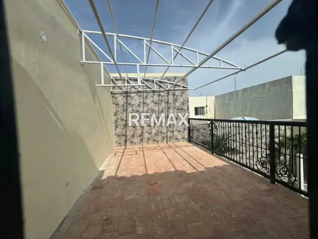 Townhouse en Alquiler. Puerta Maraven - 8