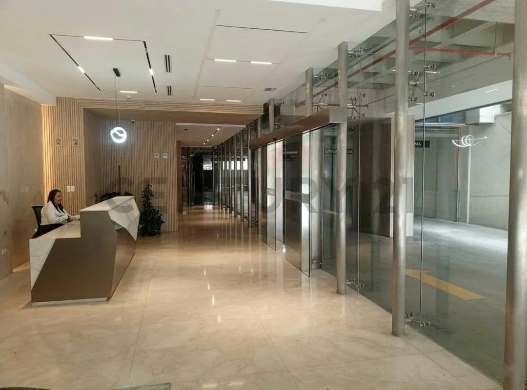 INVIERTA EN LAS MERCEDES: ESPACIO DE 161 M2 EN LA PRESTIGIOSA TORRE GUAYANA - 14