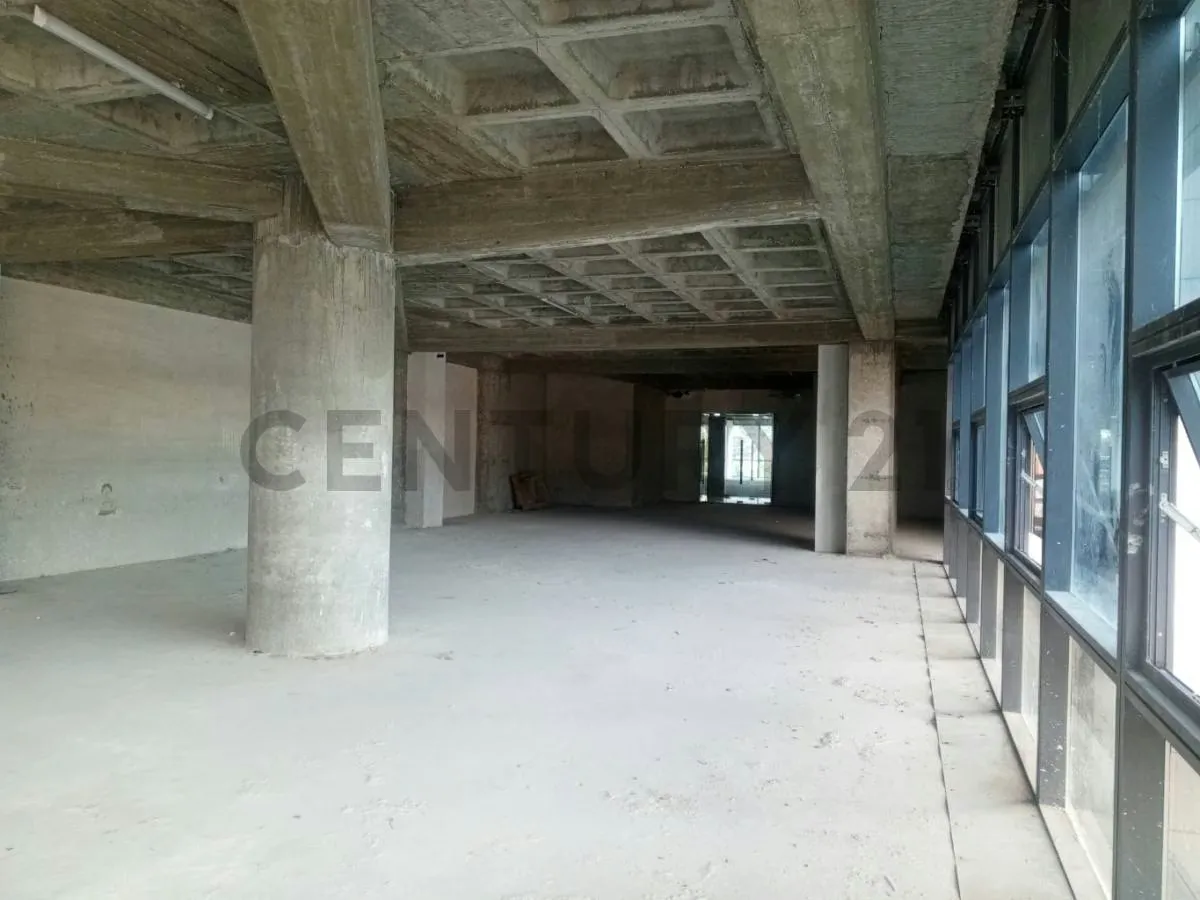 INVIERTA EN LAS MERCEDES: ESPACIO DE 161 M2 EN LA PRESTIGIOSA TORRE GUAYANA - 10