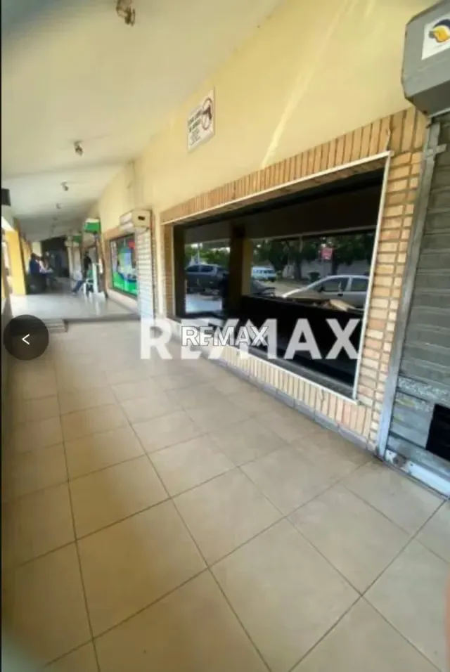 En Venta Local Comercial Centro Comercial Trigalpa Planta Baja Cabudare - 3