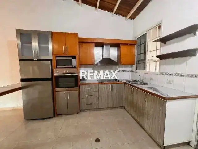 En alquiler Casa Ampliada y Confortable en Urbanización Llano Alto