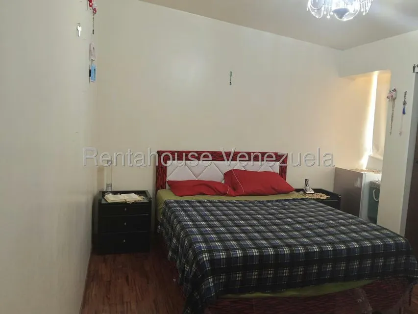 Casa (Duplex) en Venta en La Boyera, Distrito Metropolitano - 33