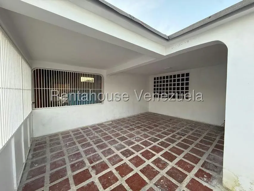 Casa (1 Nivel) en Alquiler en Almarriera, Lara - 2