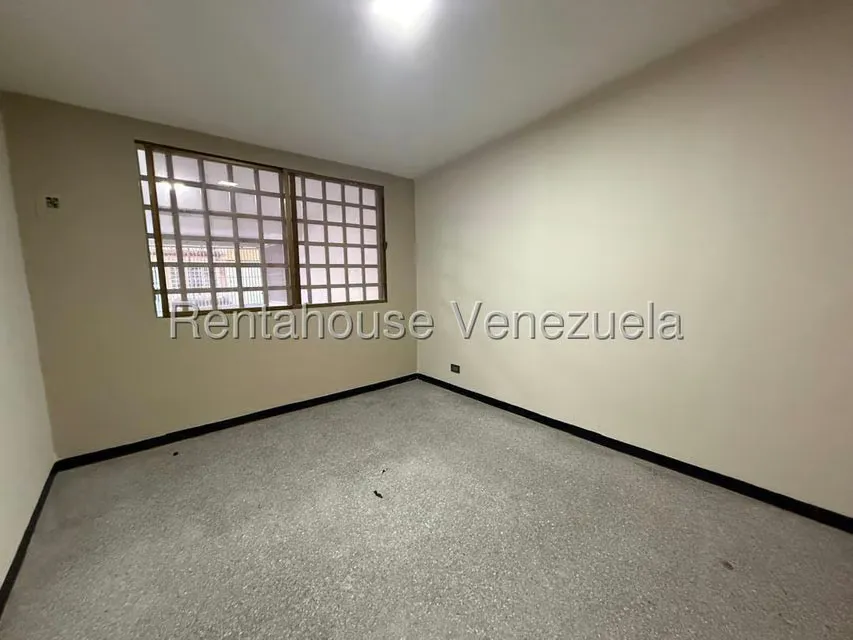 Casa (1 Nivel) en Alquiler en Almarriera, Lara - 11