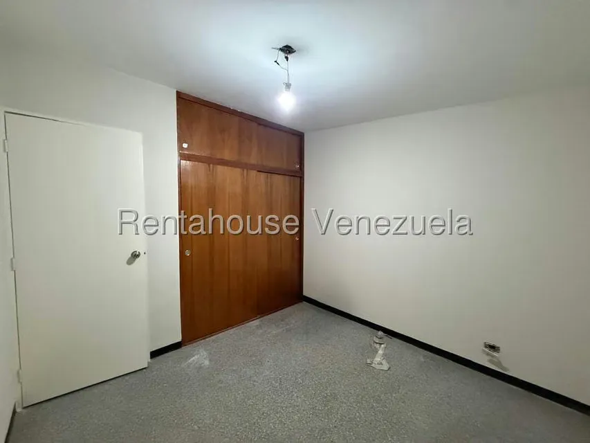 Casa (1 Nivel) en Alquiler en Almarriera, Lara - 12