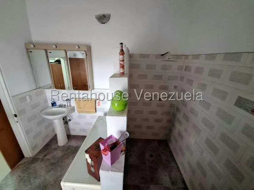 Casa (1 Nivel) en Venta en Colinas de Caicaguana, Distrito Metropolitano - 19