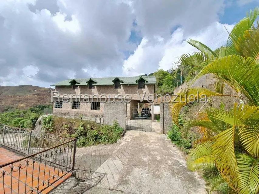 Casa (1 Nivel) en Venta en Colinas de Caicaguana, Distrito Metropolitano - 3