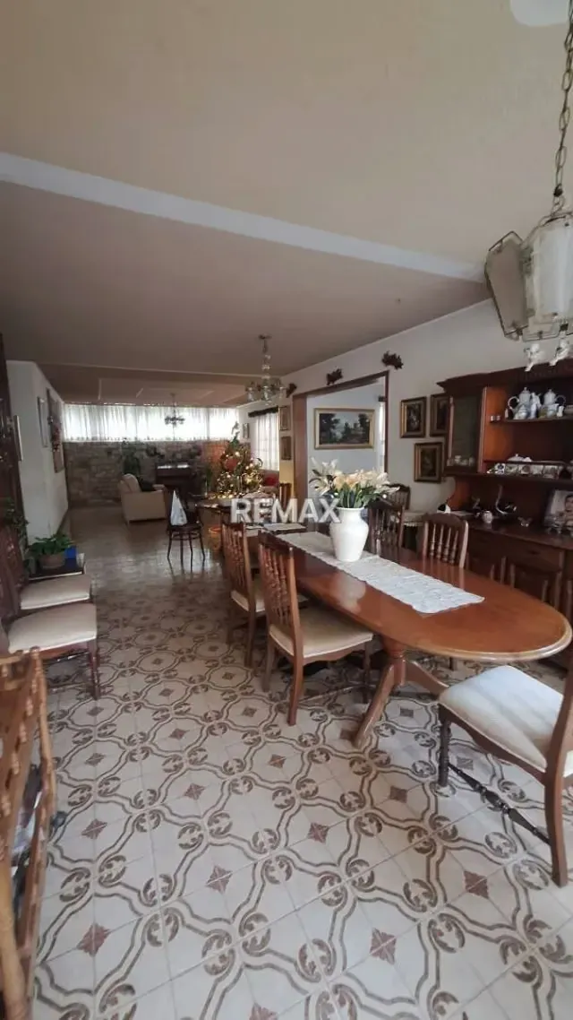 NO PUBLICAR Casa Comercial en Venta Urb El Viñedo - 2