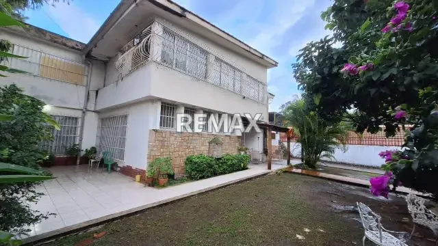NO PUBLICAR Casa Comercial en Venta Urb El Viñedo - 10