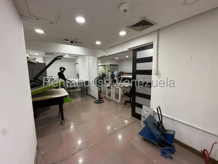 Local Comercial en Venta en El Marques, Distrito Metropolitano - 3