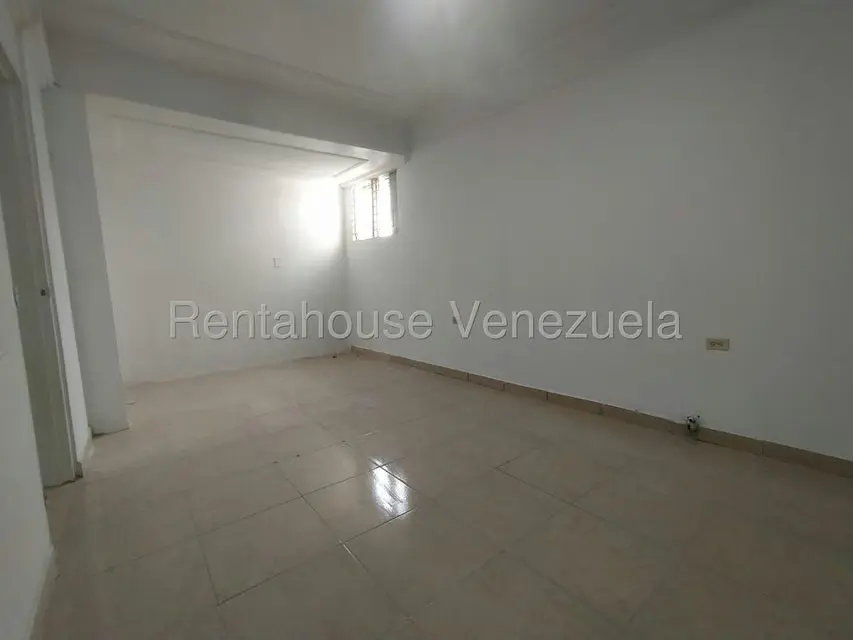 Oficina en Venta en Zona Este, Lara - 19