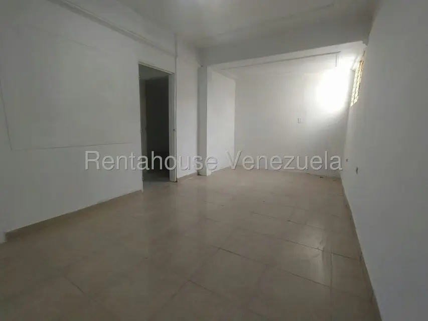 Oficina en Venta en Zona Este, Lara - 20