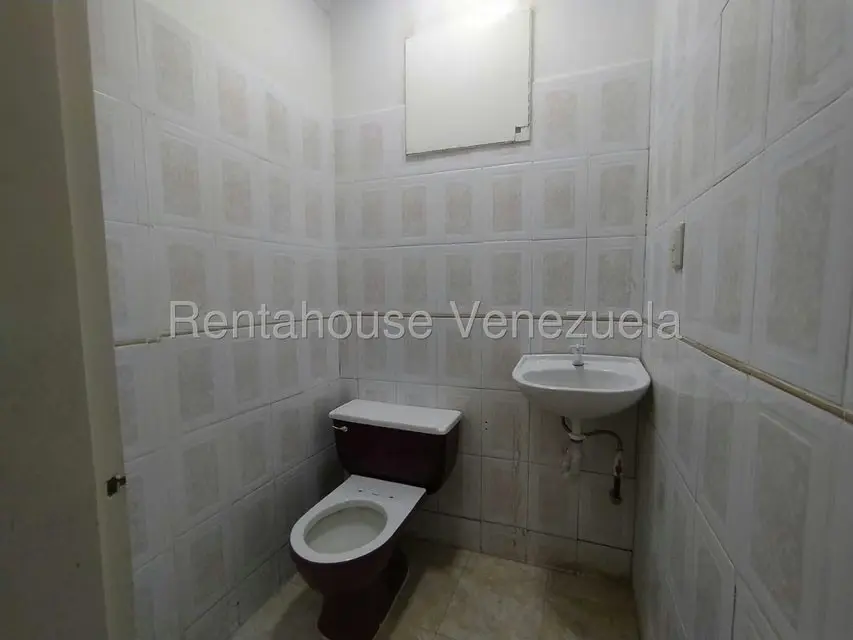 Oficina en Venta en Zona Este, Lara - 25