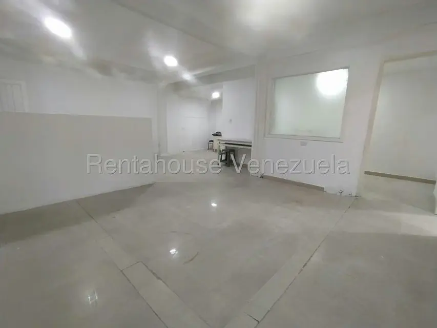 Oficina en Venta en Zona Este, Lara - 27
