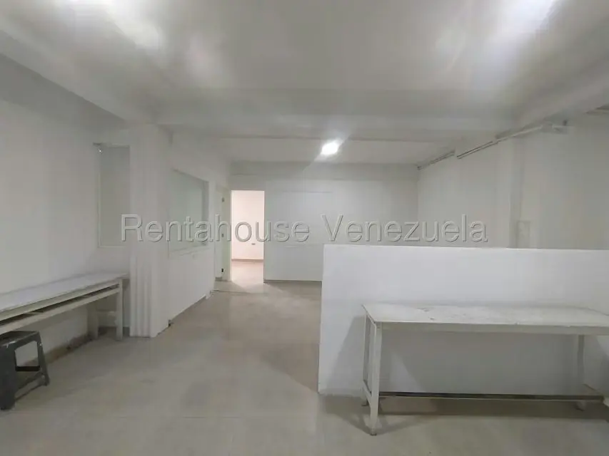 Oficina en Venta en Zona Este, Lara - 31