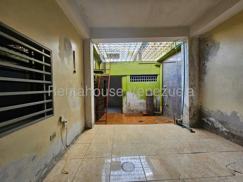 Casa (1 Nivel) en Venta en Centro, Aragua - 24