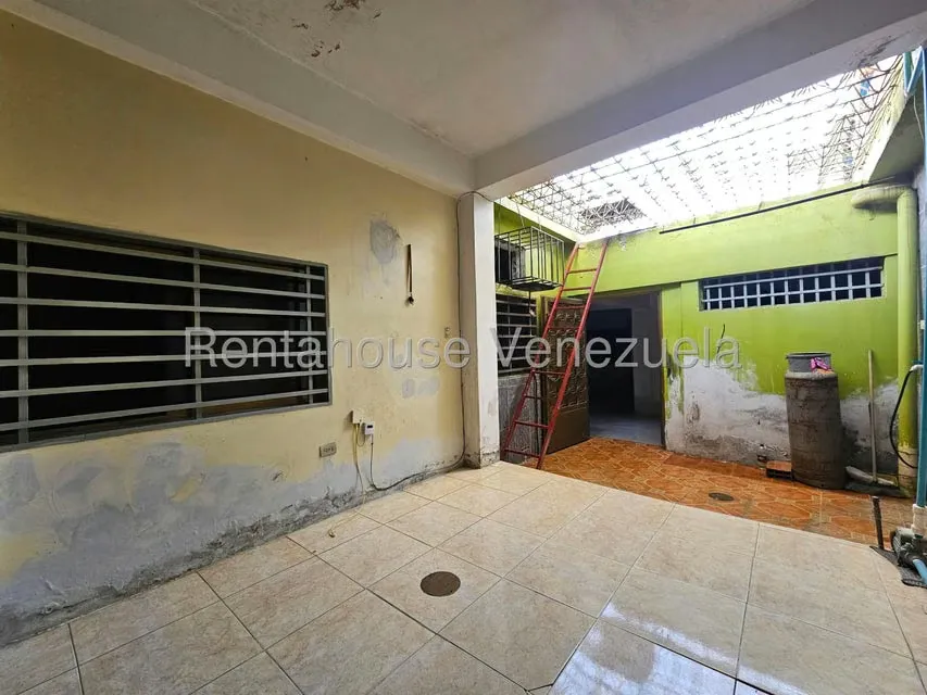 Casa (1 Nivel) en Venta en Centro, Aragua - 25