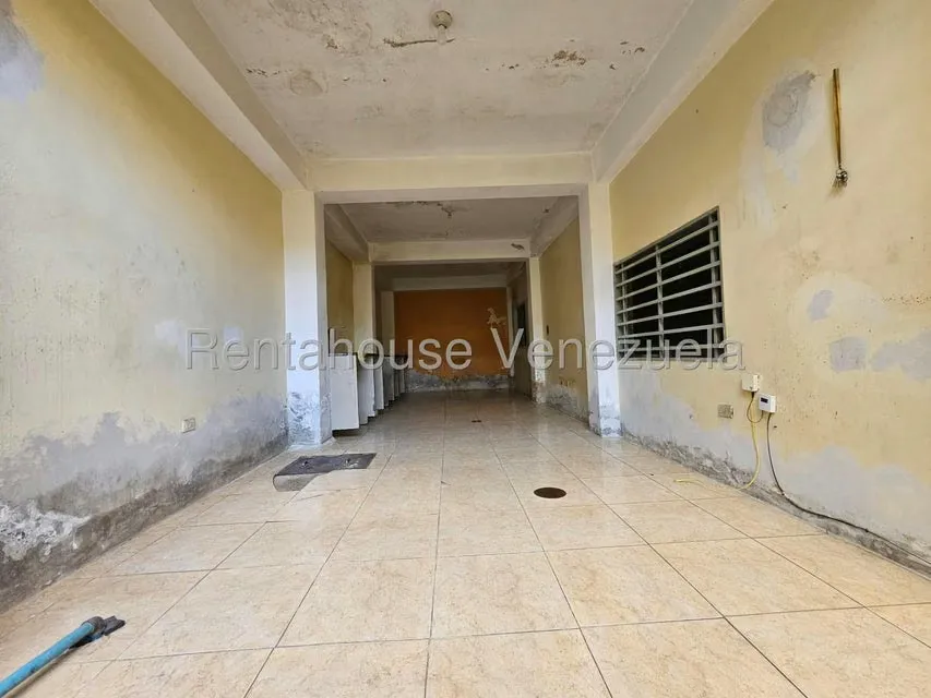 Casa (1 Nivel) en Venta en Centro, Aragua - 30