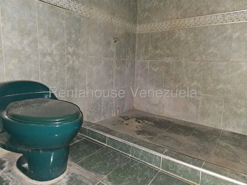 Casa (1 Nivel) en Venta en Centro, Aragua - 46