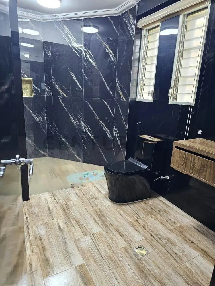 VENTA AMPLIO TOWN HOUSE LECHERIA CERCA DE PLAYA MANSA - 10
