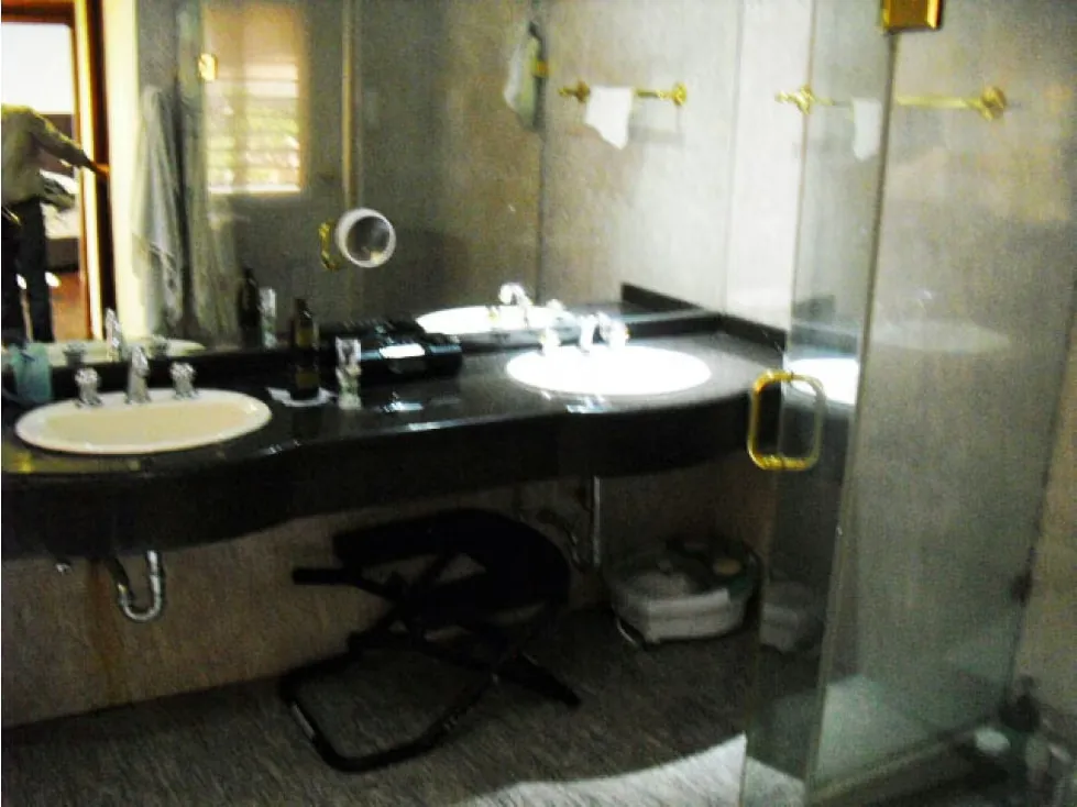 Se vende casa 374m2 Colinas de Tamanaco 0549 - 30