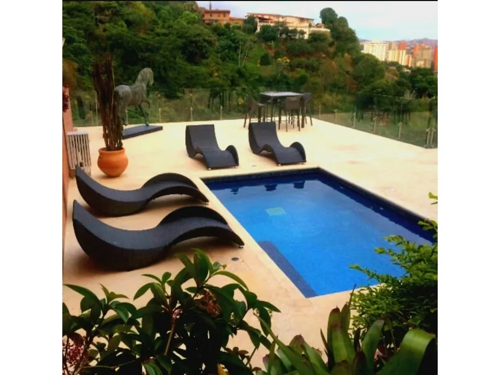 Se vende casa 374m2 Colinas de Tamanaco 0549 - 4