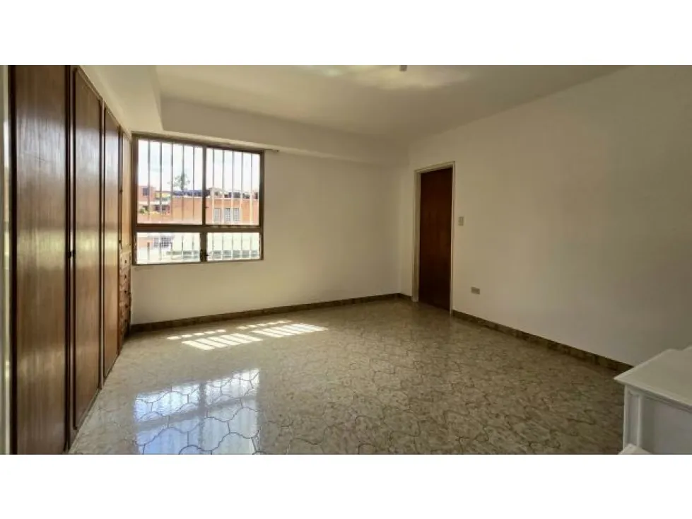 Expectacular Edificio en Venta en la Alta Florida Bella - 2