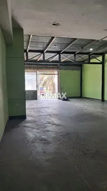 En venta local comercial en plena av. Las industrias frente a Sidetur Barquisimeto Edo. Lara. - 2