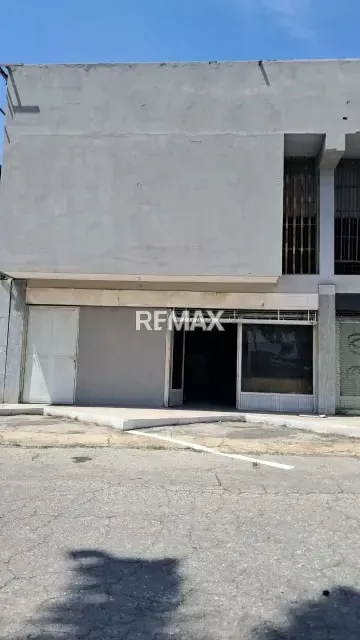 En venta local comercial en plena av. Las industrias frente a Sidetur Barquisimeto Edo. Lara. - 4