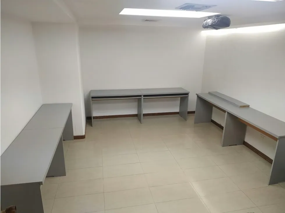 VENTA DE LOCAL COMERCIAL EN LOS PALOS GRANDES - 5