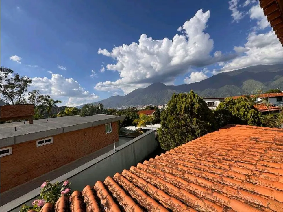 Vendo casa duplex 250m2 zona D-1 Macaracuay 1733 - 35