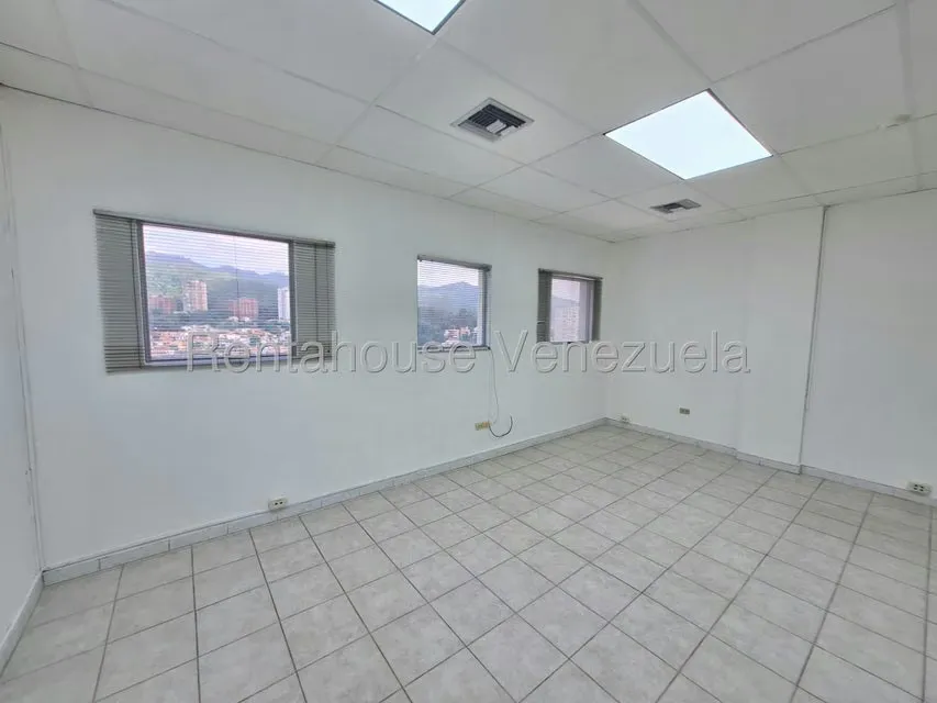 Local Comercial en Alquiler en El Parral, Carabobo - 8