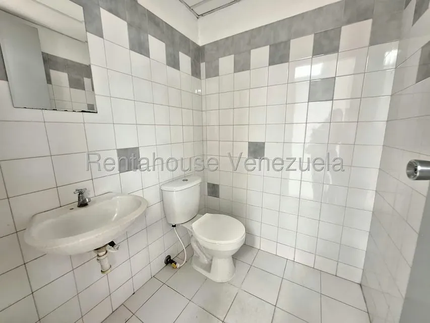Local Comercial en Alquiler en El Parral, Carabobo - 9