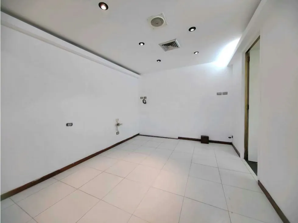 Se alquila oficina 30m2 La California 1827 - 5