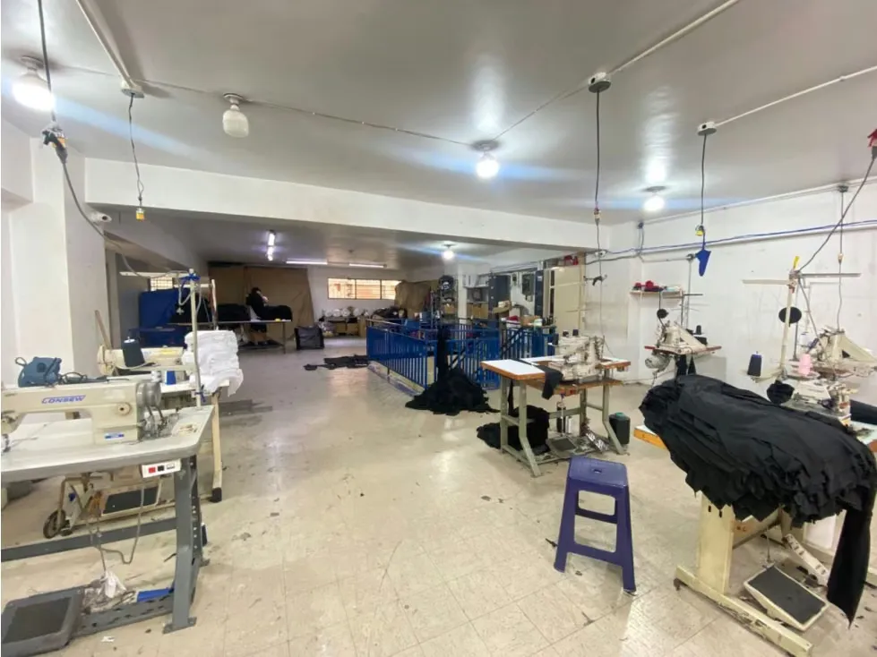 Venta de Local Comercial 208m2 en la Candelaria Norte 99000$ - 15