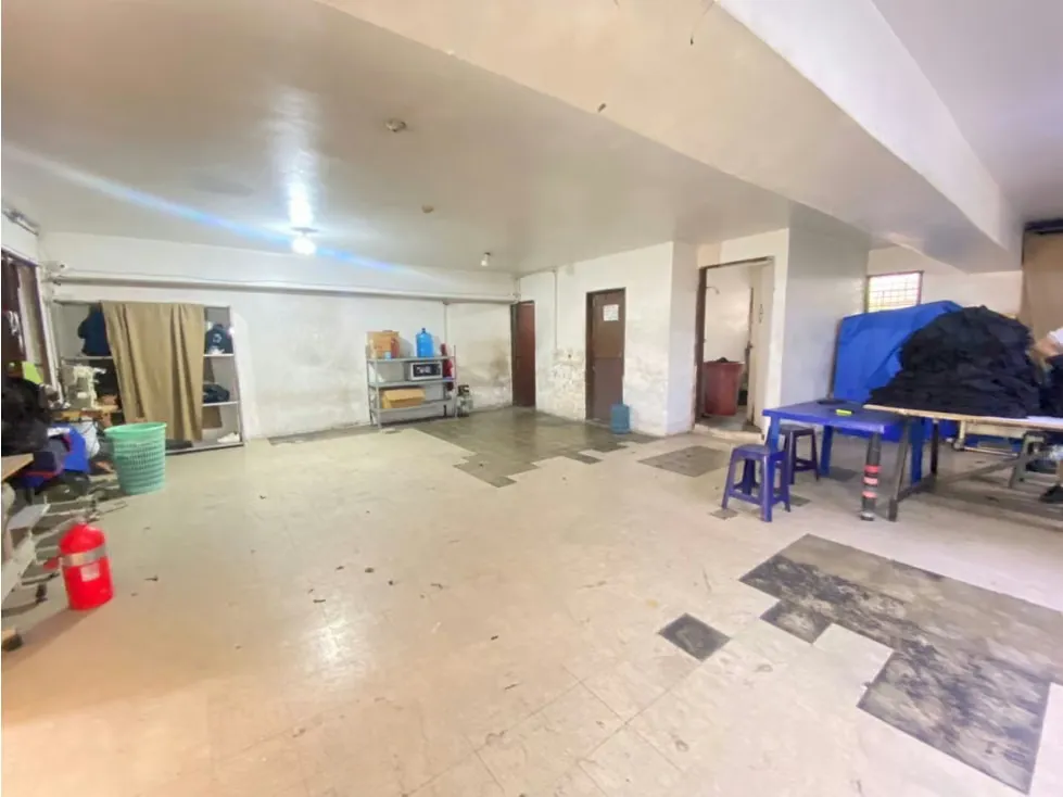 Venta de Local Comercial 208m2 en la Candelaria Norte 99000$ - 16